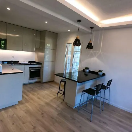 Grand 2 Pieces Standing Proche Mer דירה
